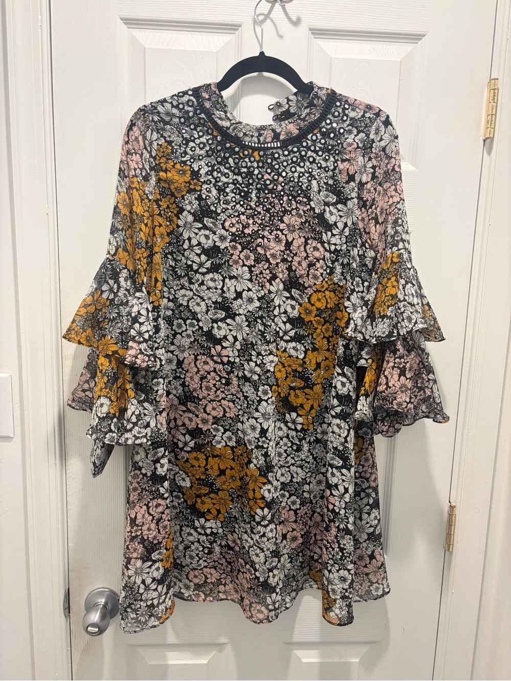 Ranna Gill Floral Print Mini Dress ✨ Jeweled Neckline, Bell Sleeves - XS